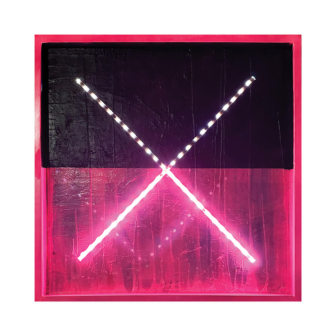Kunstwerk X marks the spot van Karel van Griensven – gelaagde kunst met LED-kruis.